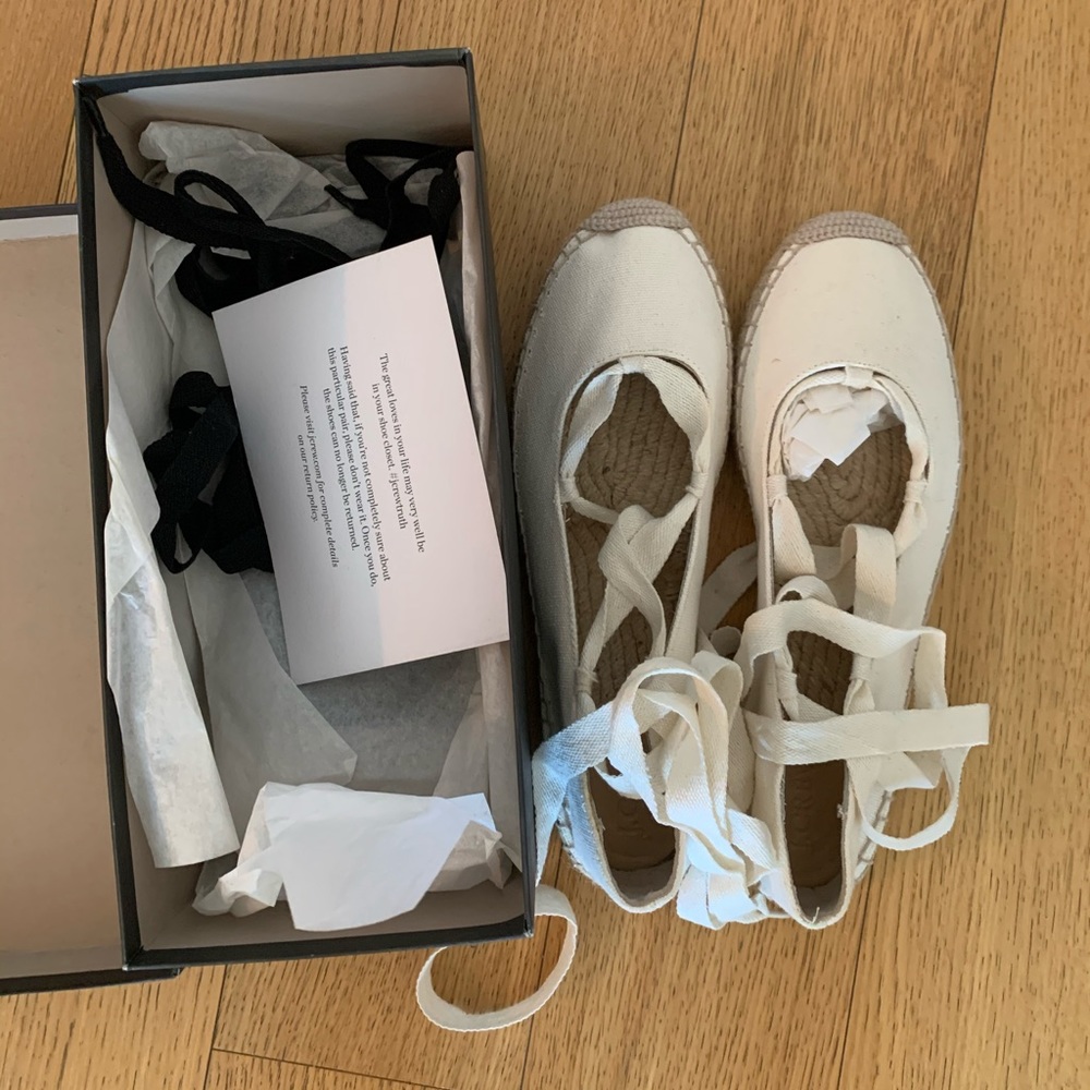Never worn J Crew espadrilles sz 9